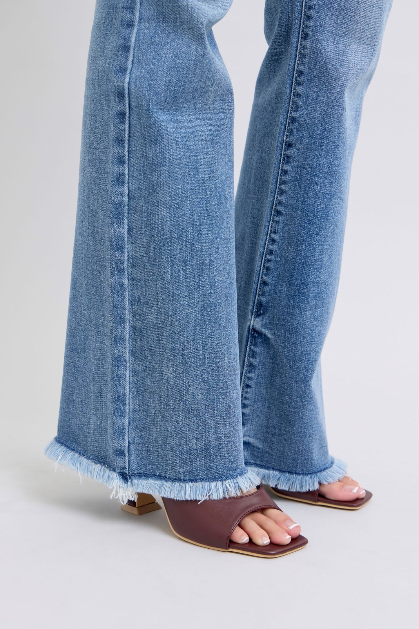 Judy Size Raw Hem High Rise Bootcut Jeans