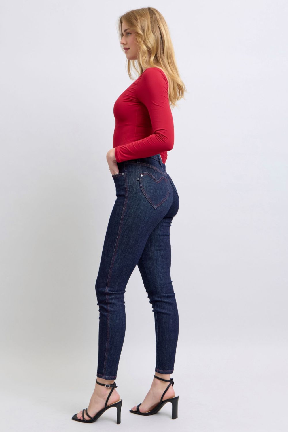 Judy Blue  Heart Shaped Back Pockets Skinny Jeans