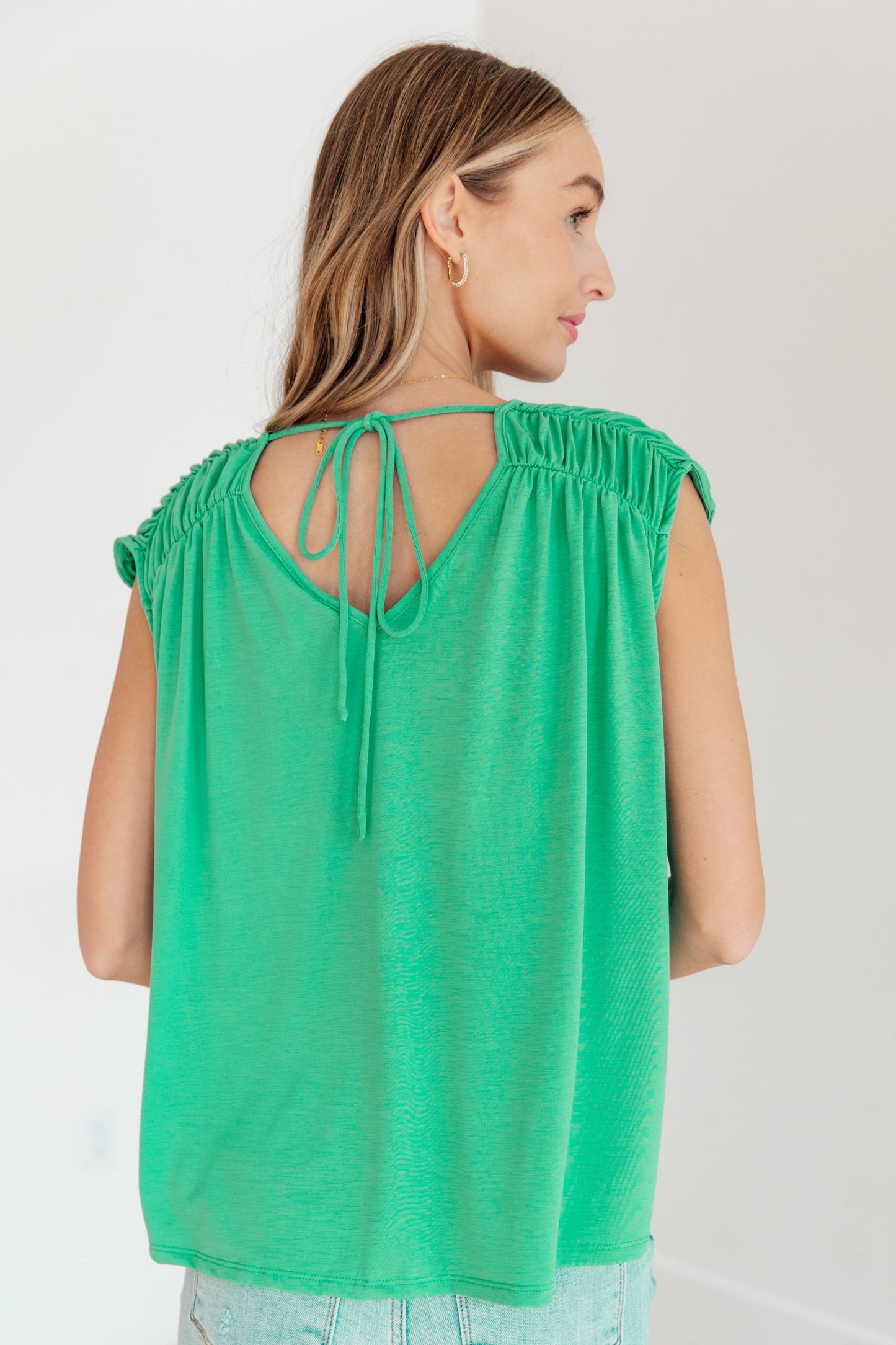 Dear Scarlett Ruched Cap Sleeve Top in Emerald