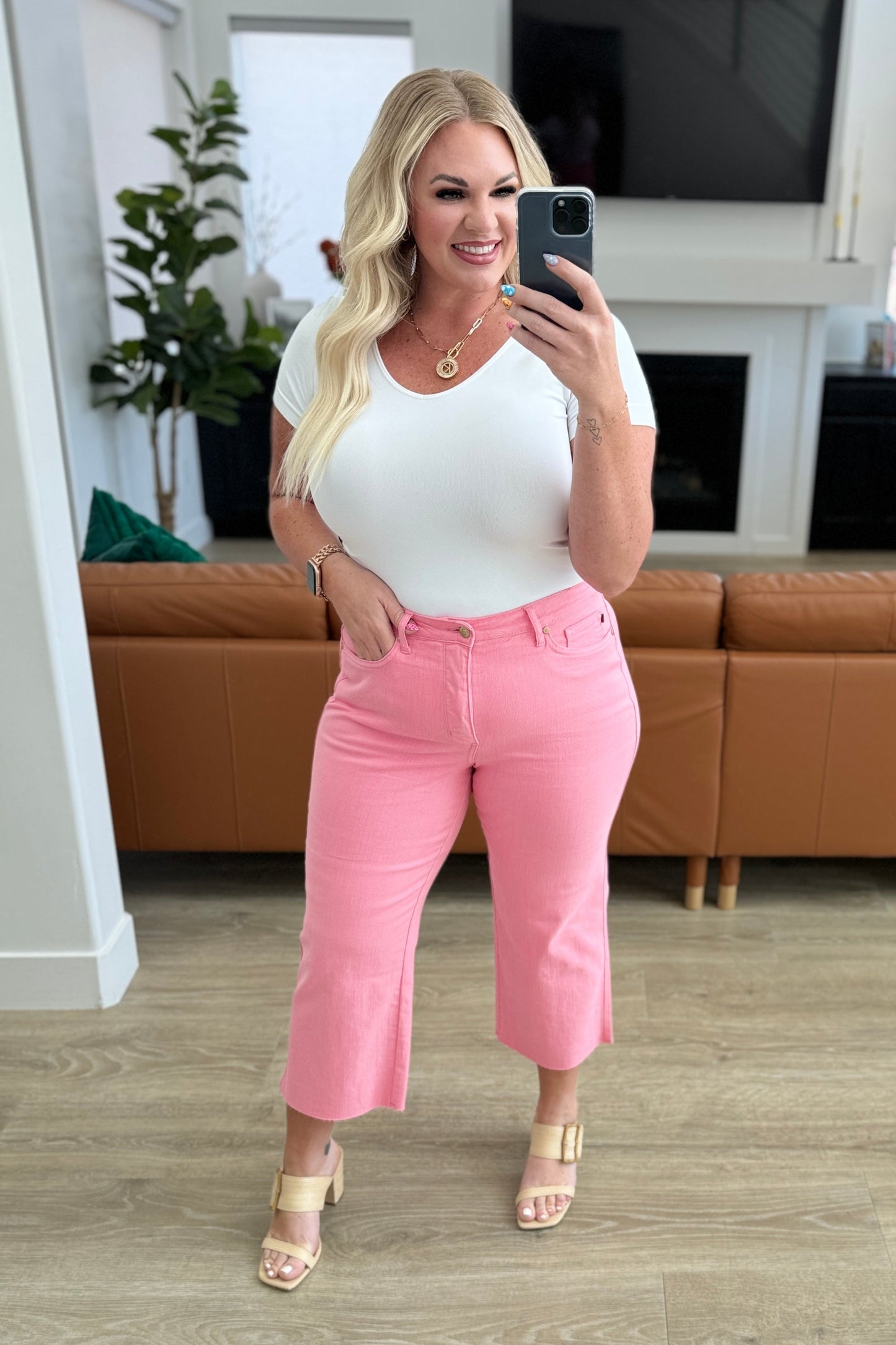 Judy Blue Lisa High Rise Control Top Wide Leg Crop Jeans in Pink