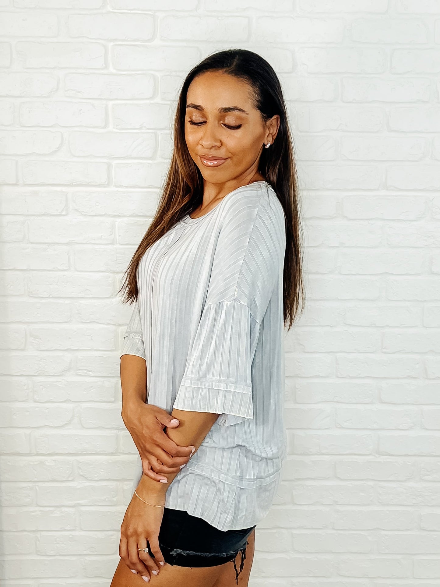 Zenana Loosely Speaking Oversized Basic Top in Lt Grey