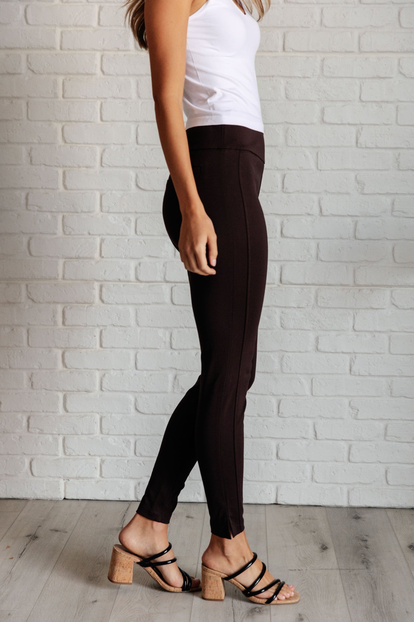 Dear Scarlett Magic Skinny 28" Pants in Chocolate