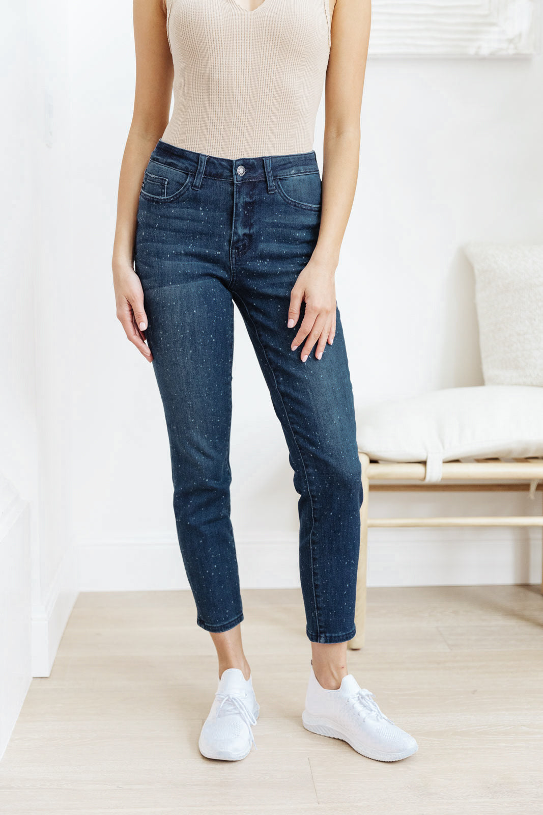 FINAL SALE- Mid-Rise Relaxed Fit Mineral Wash Jeans