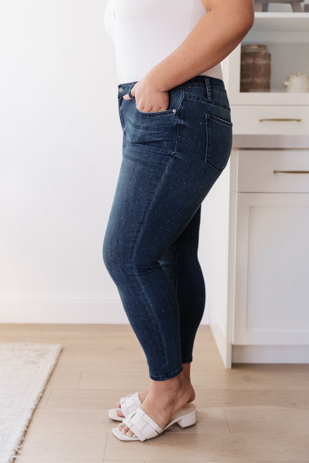 FINAL SALE- Mid-Rise Relaxed Fit Mineral Wash Jeans