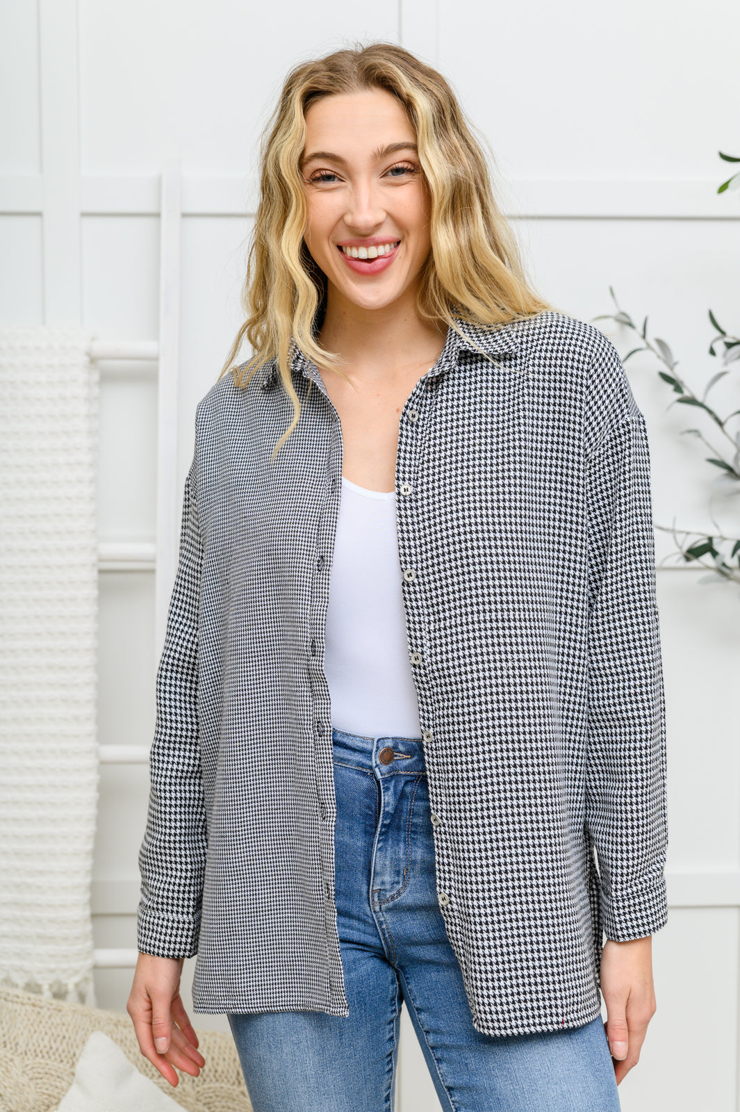 FINAL SALE- Mixed Houndstooth Button Up Top